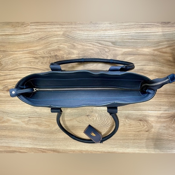 Links & Kings LADIES AILSA TOTE in Navy NWT - Picture 3 of 6